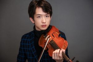 Online vs Traditional Music Competitions