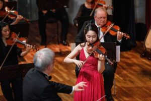 Significance of International Violin Competitions for Aspiring Musicians
